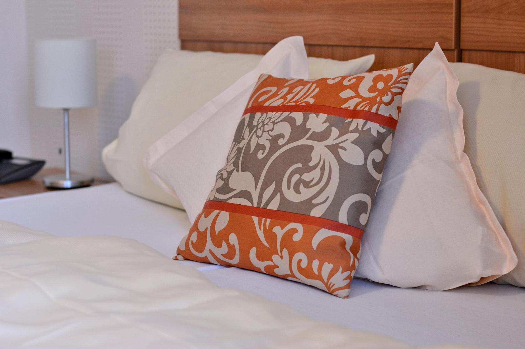 Rosenhotel Scherer Schiffweiler Экстерьер фото